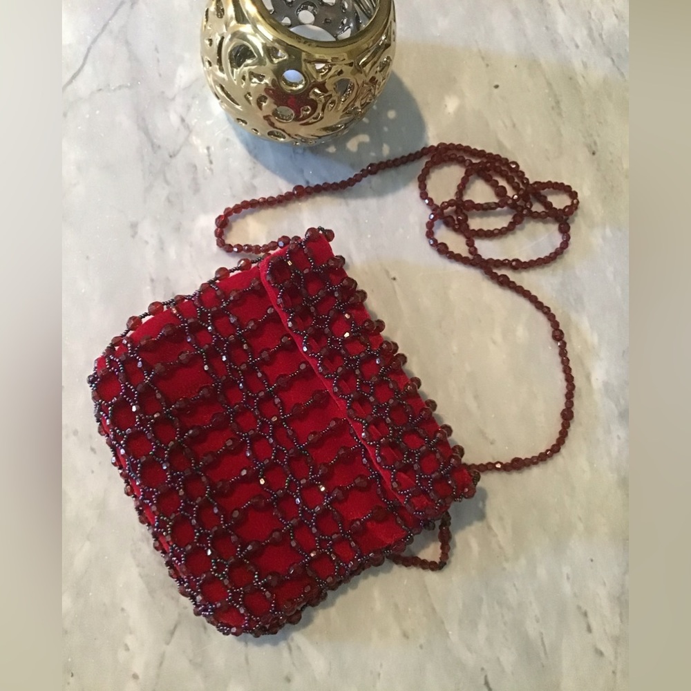 Beaded crossbody purse